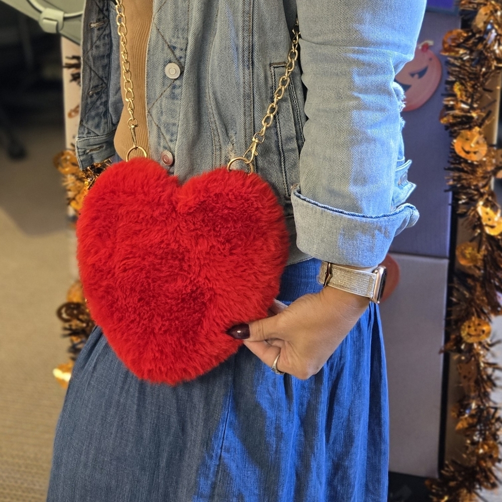 Plush Heart-Shaped Crossbody Bag with Gold Chain Strap